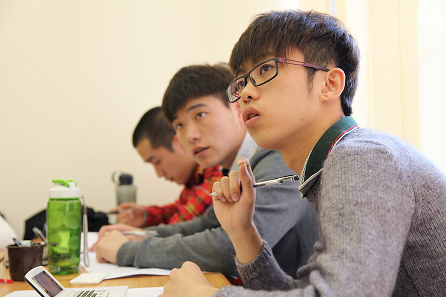 More Chinese Students Choose LETI