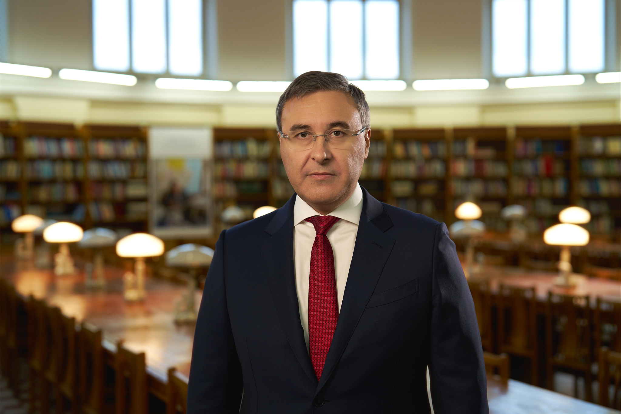 Valery Falkov congratulates university teachers on their professional holiday