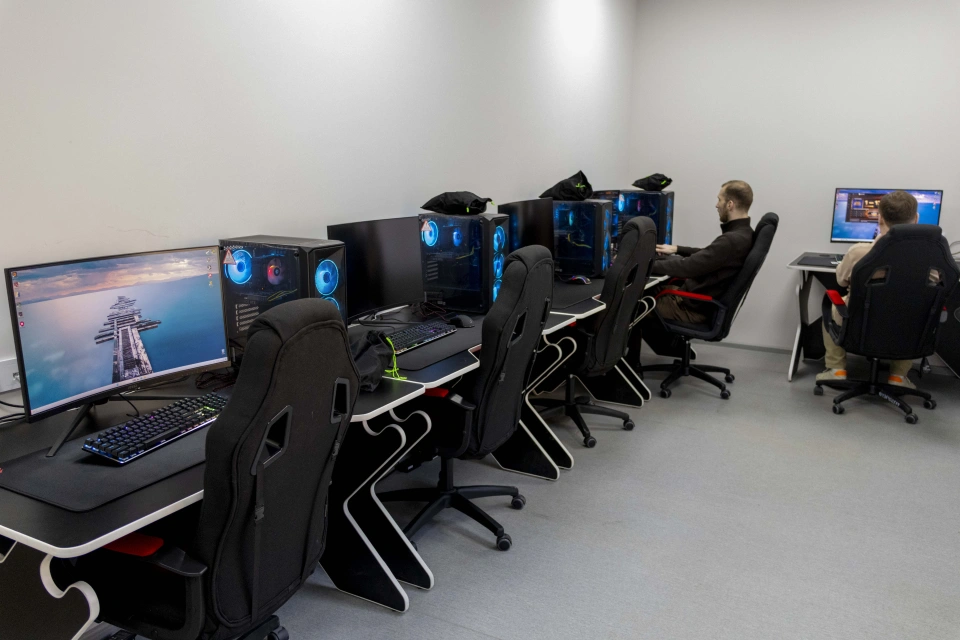 Institución educativa federal estatal presupuestaria de educación superior inclusiva «Universidad Estatal Rusa de Tecnologías Sociales»