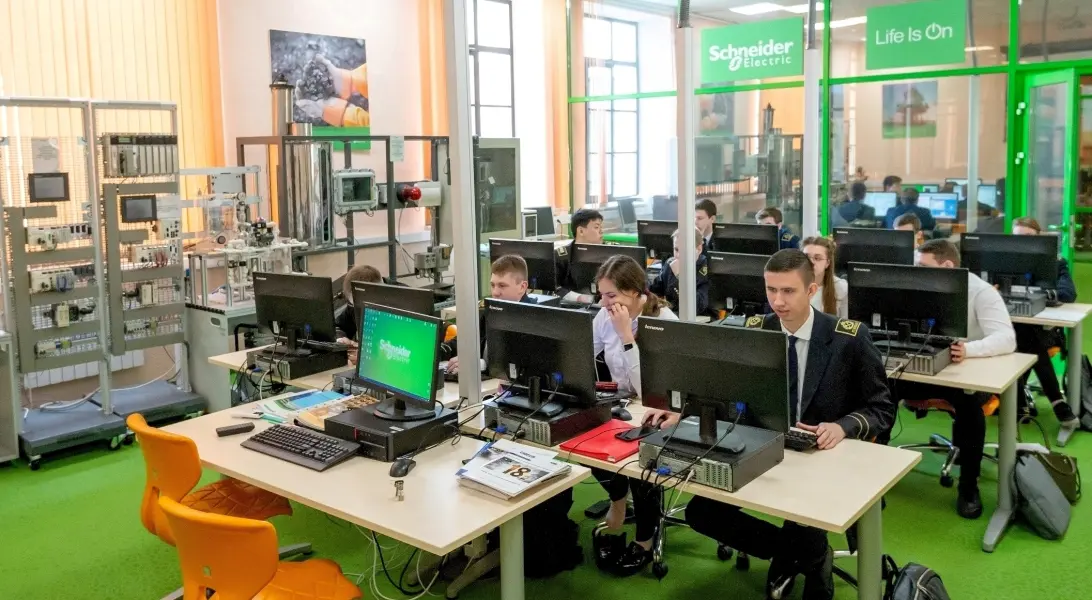 İmparatoriçe II. Katerina'nın St. Petersburg Maden Üniversitesi